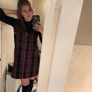 Meet your Posher, Holly